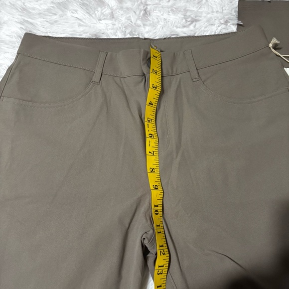 Vuori Men's Gray Sweatpants & Joggers - Picture 11 of 11